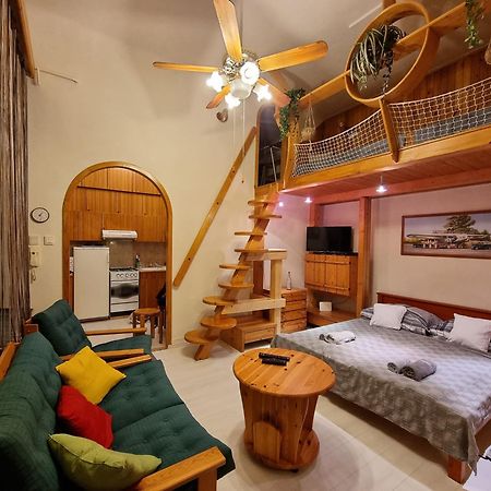 דירות מישקולץ Little Cozy Apartman מראה חיצוני תמונה