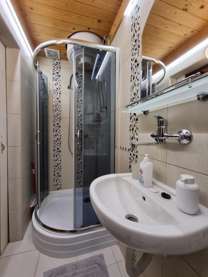 מישקולץ Little Cozy Apartman מראה חיצוני תמונה